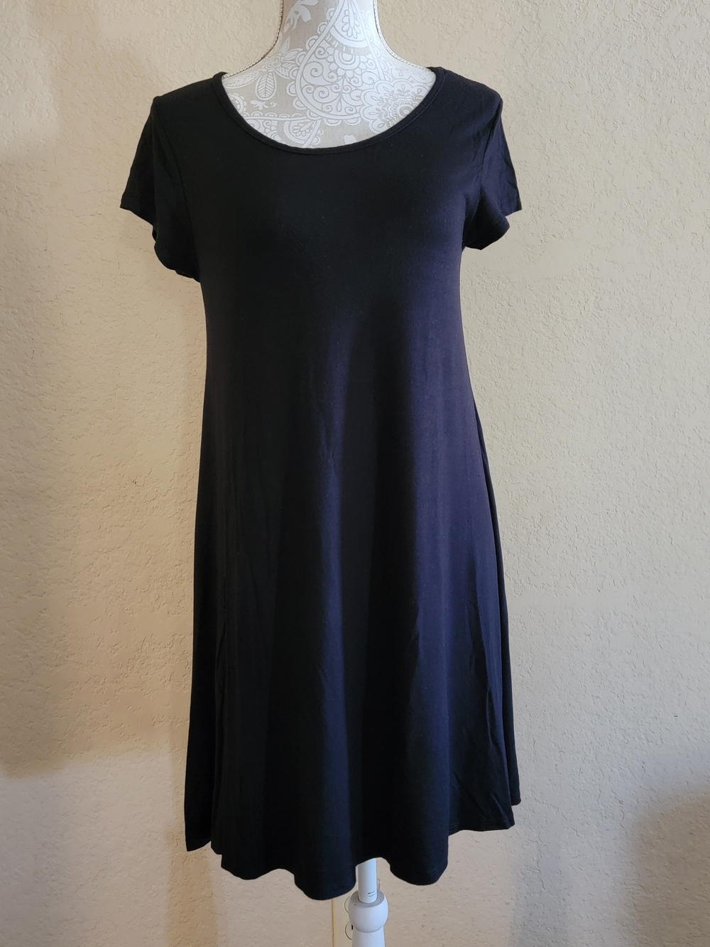 Women's Classic Black Jersey Short Sleeve Swing Dress Sz L